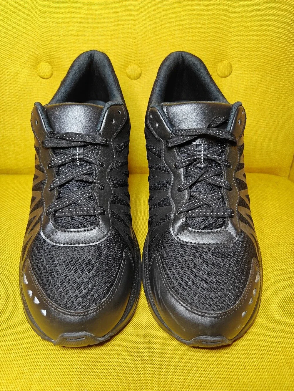 EUC SAS Mission One-M Lace Up Vibram Black Comfy Mesh Sneaker Mens Shoe Size 12D